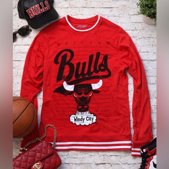Tops - Chicago Bulls Sweatshirt S Juniors